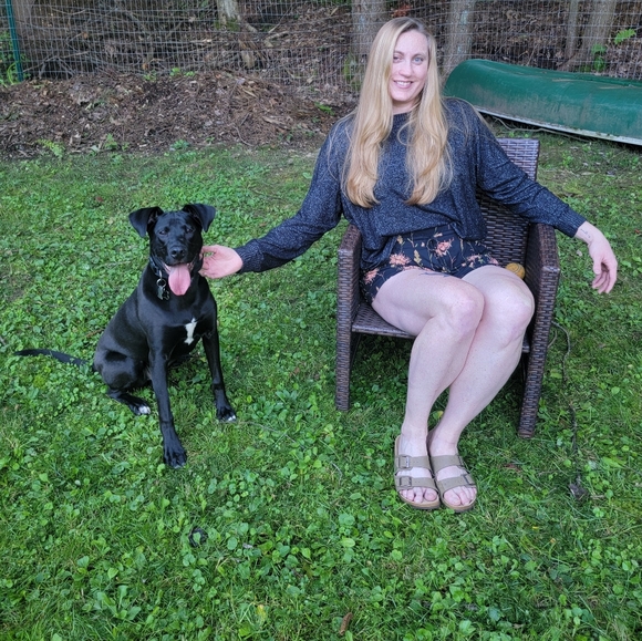 Meet your Posher, Michaela - Picture 2 of 3